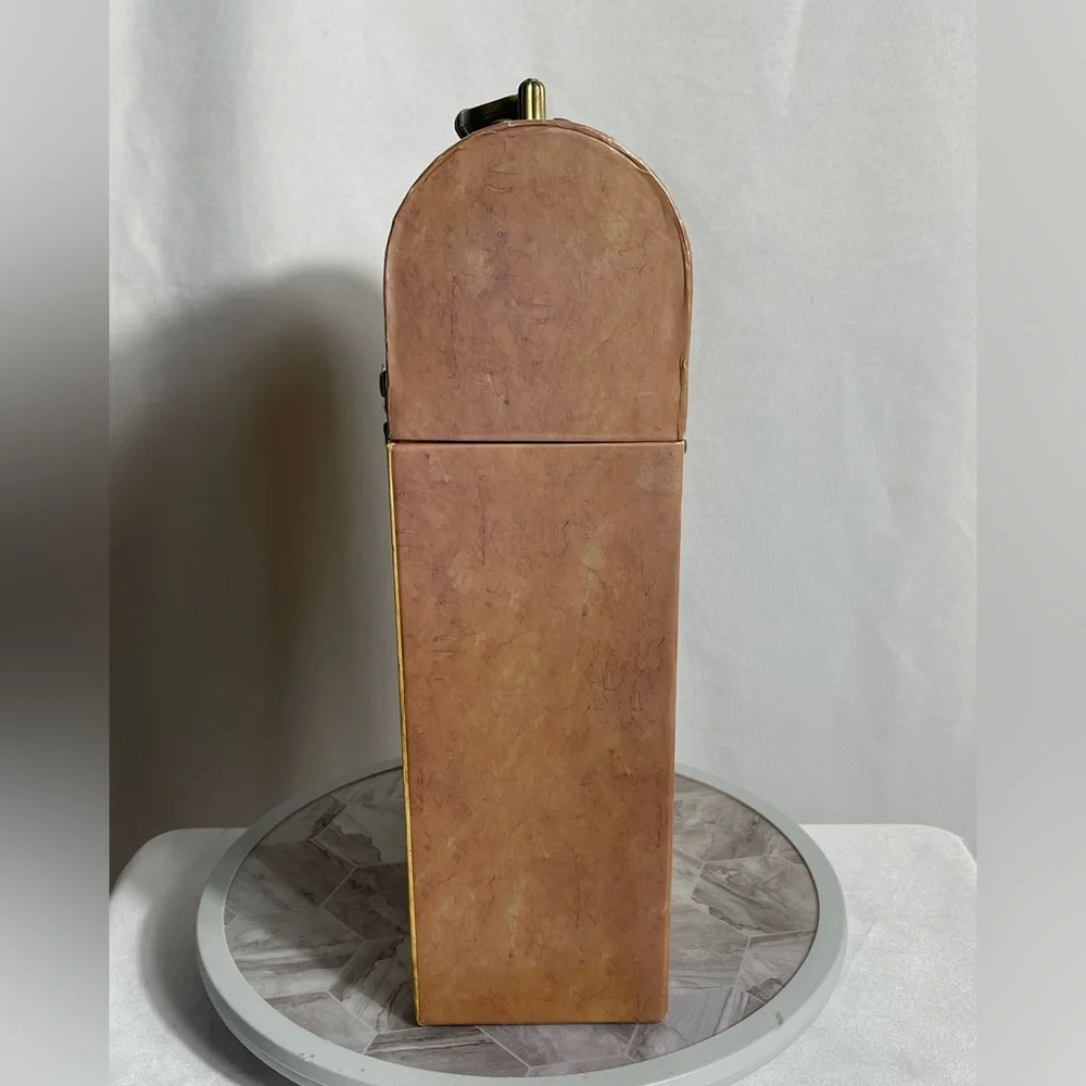 Tri-Coastal Design charming decorative
